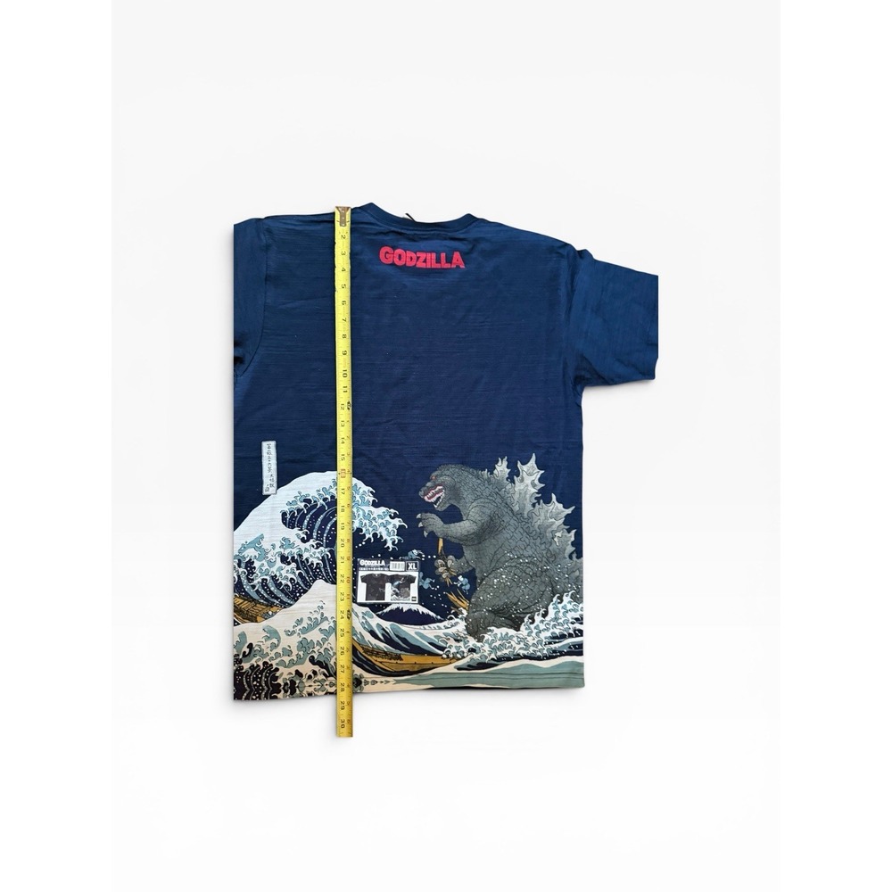 NWT Godzilla Toho Great Wave Off Kanagawa Mens XL Navy Slub T-shirt Japan Anime - Picture 4 of 10